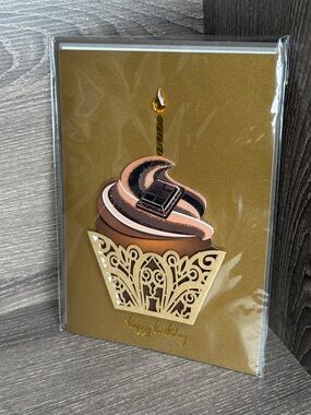 ❤️$3 Burgoyne Happy Birthday Chocolate Cupcake Card